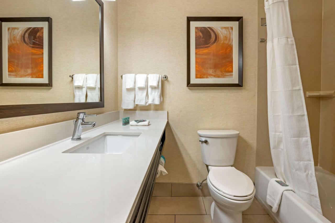Best Western Hilliard Inn&Suites Exterior foto