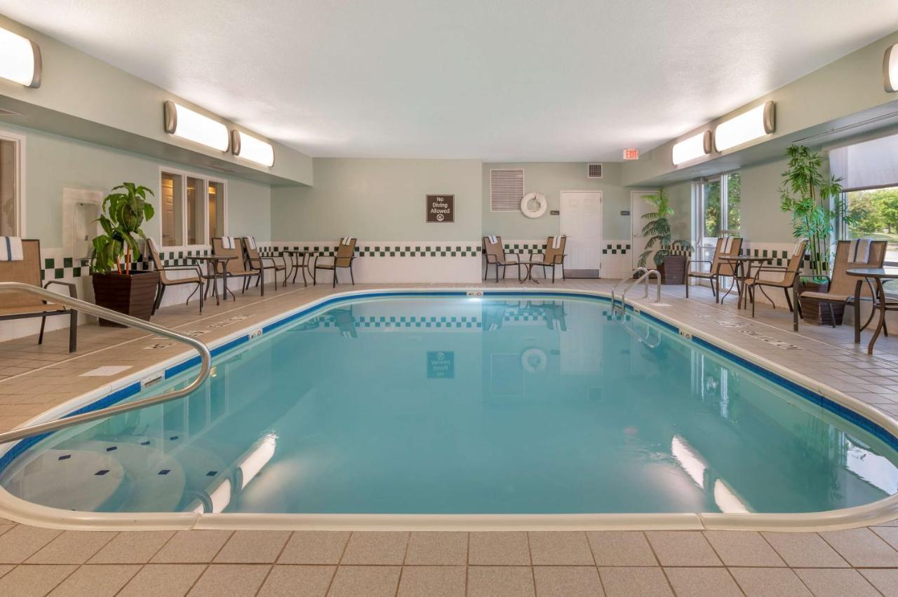 Best Western Hilliard Inn&Suites Exterior foto