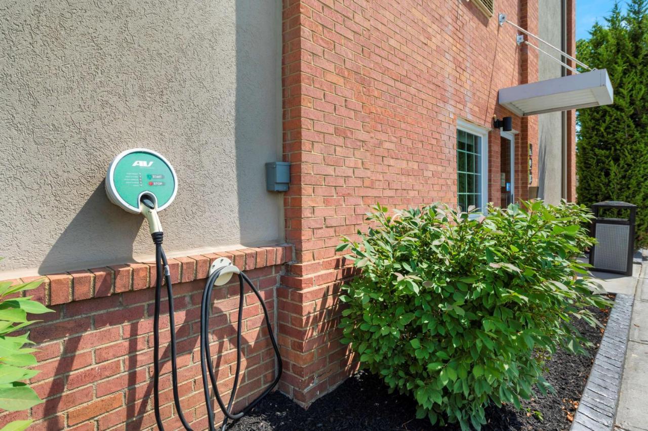 Best Western Hilliard Inn&Suites Exterior foto