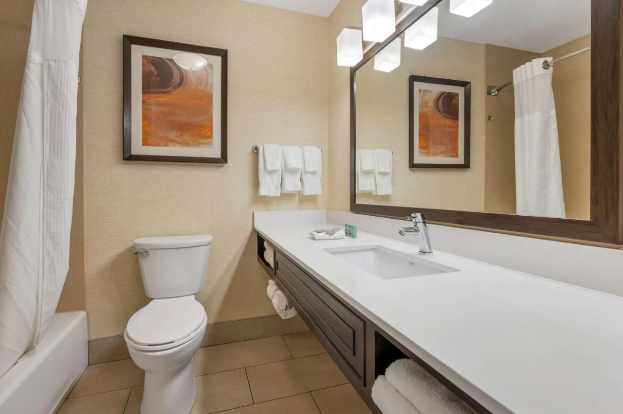 Best Western Hilliard Inn&Suites Exterior foto