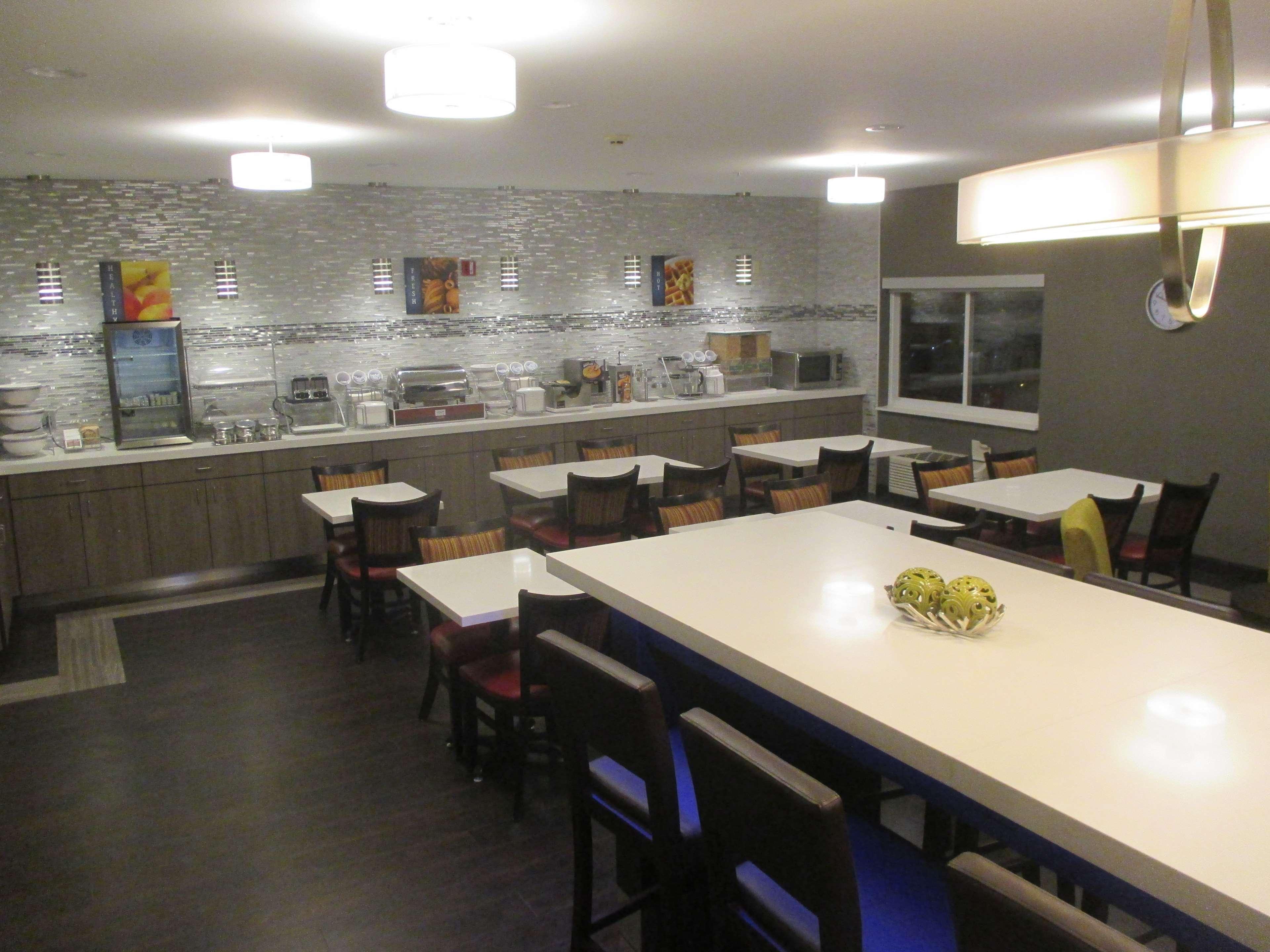 Best Western Hilliard Inn&Suites Exterior foto